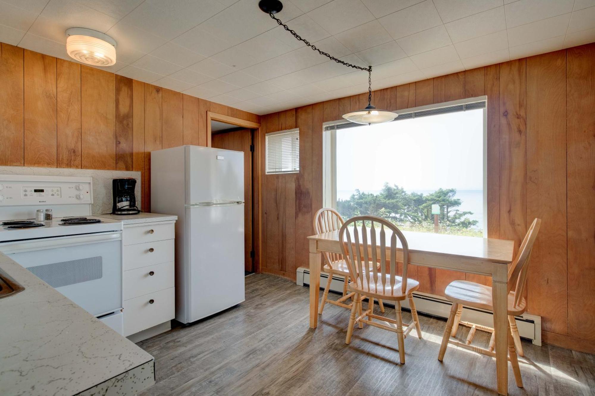 Ester Lee Oceanview Inn Lincoln City Eksteriør bilde