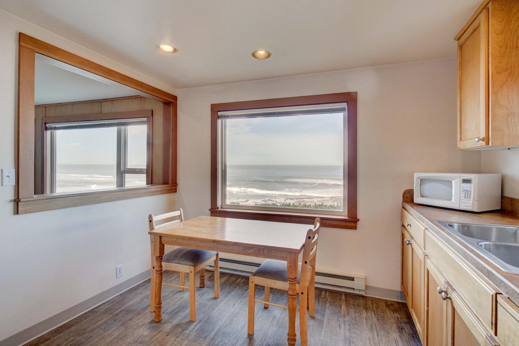 Ester Lee Oceanview Inn Lincoln City Eksteriør bilde
