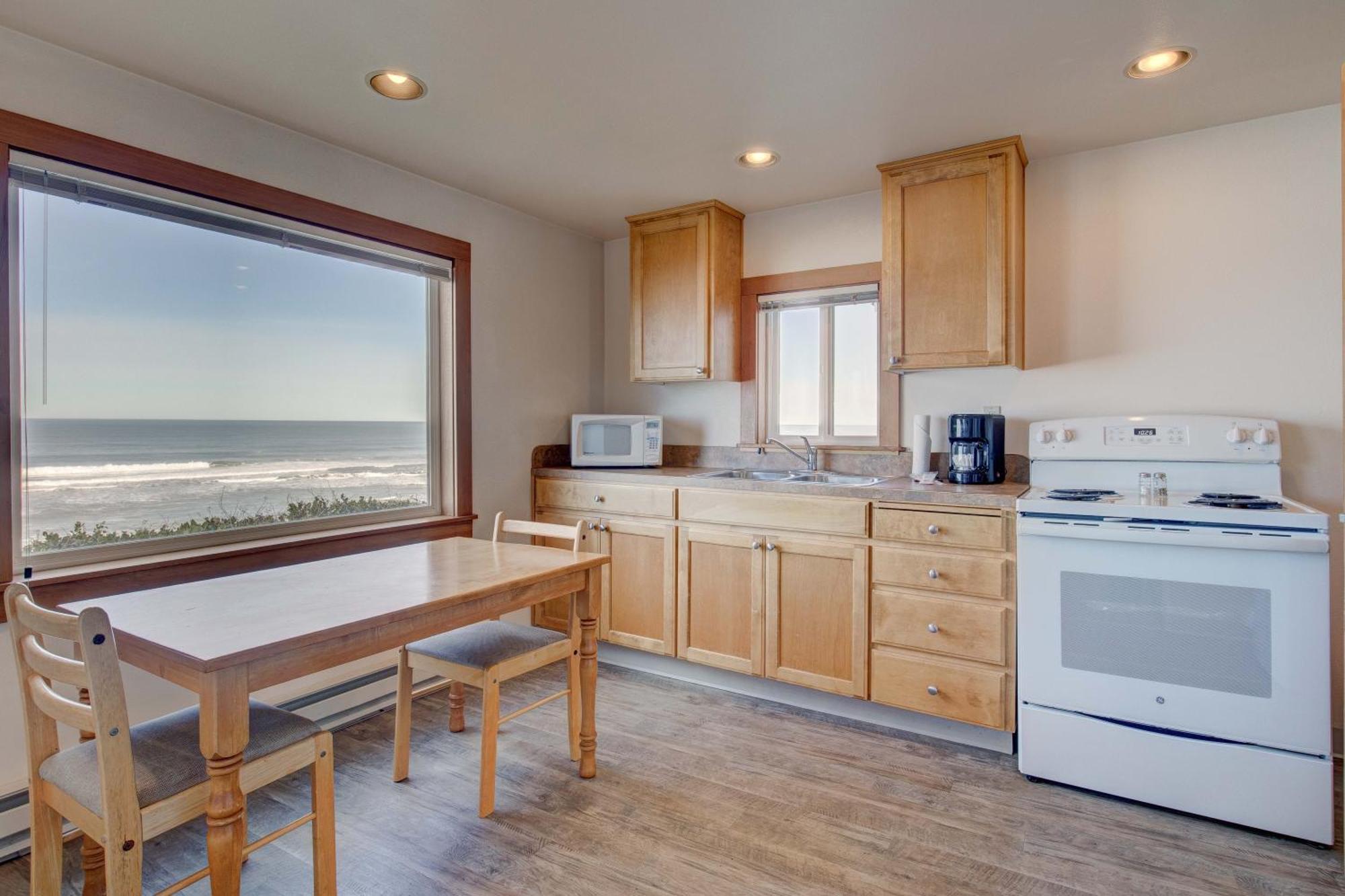Ester Lee Oceanview Inn Lincoln City Eksteriør bilde